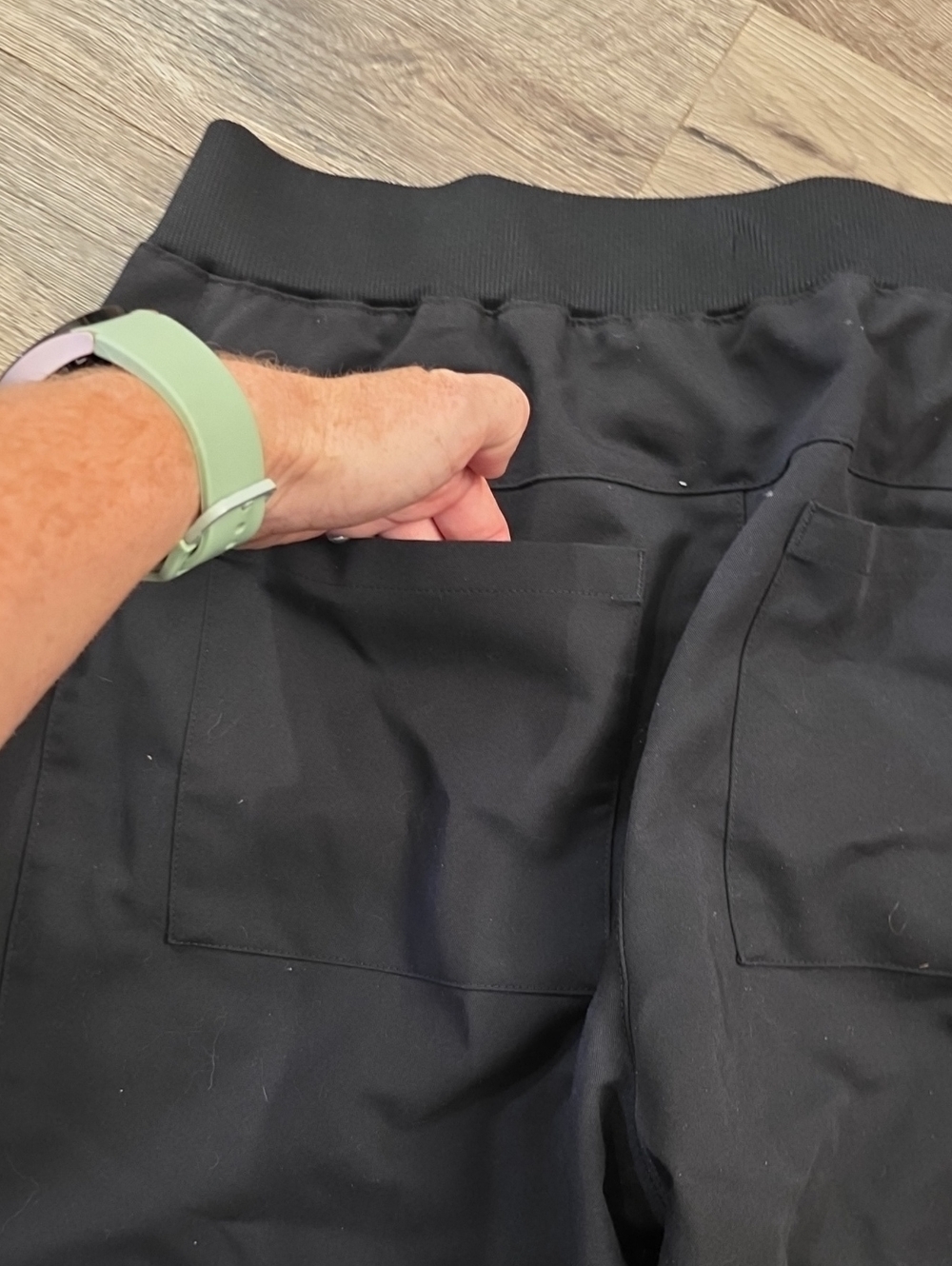 Fabletics Large Scrub Set-Like New - Picture 11 of 11